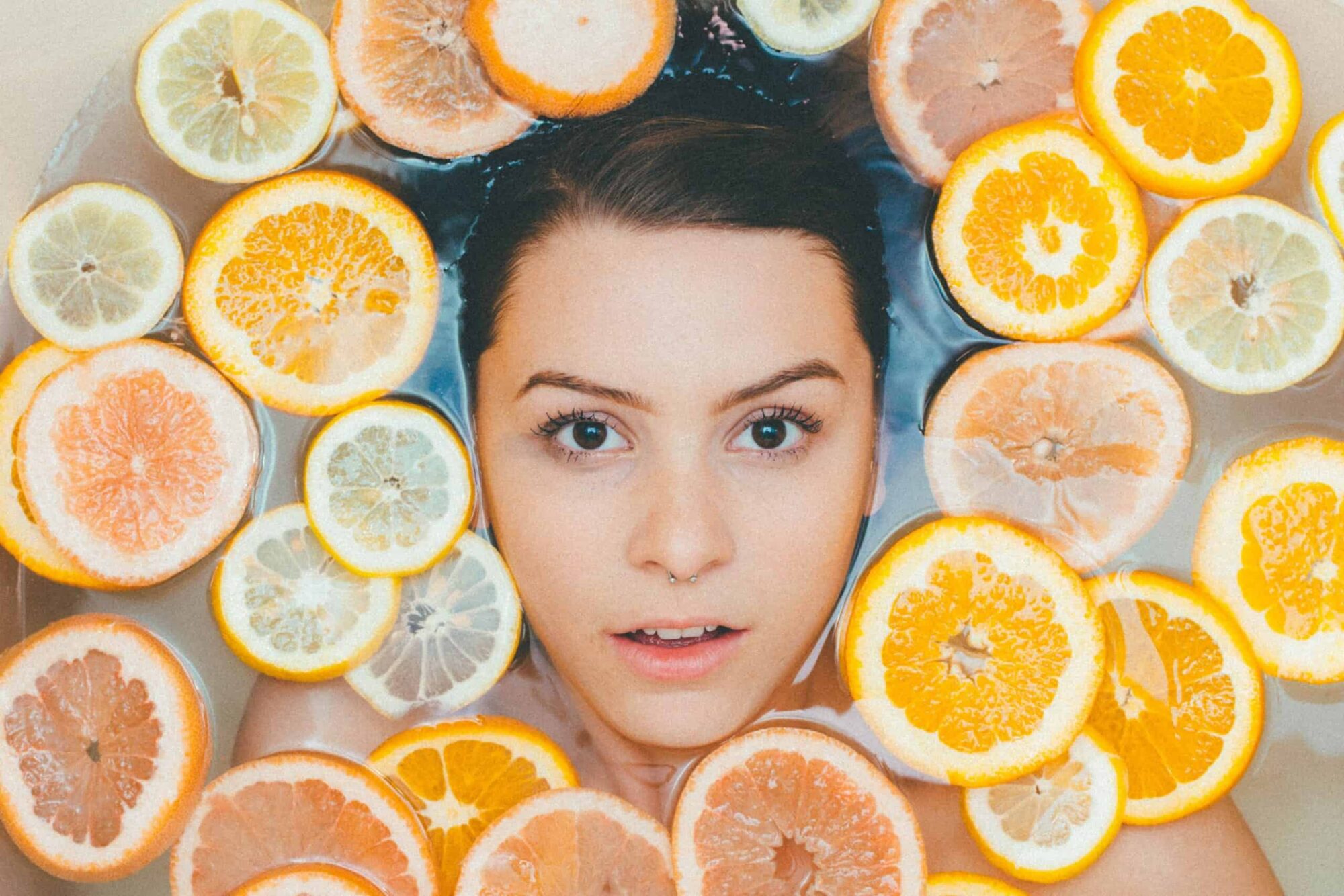 visage femme orange citron