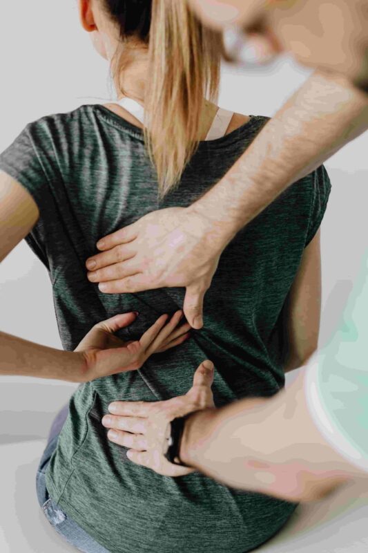 massage pour douleurs lambaire